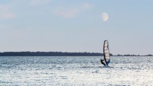 Lee más sobre el artículo Chascomús, laguna y windsurf