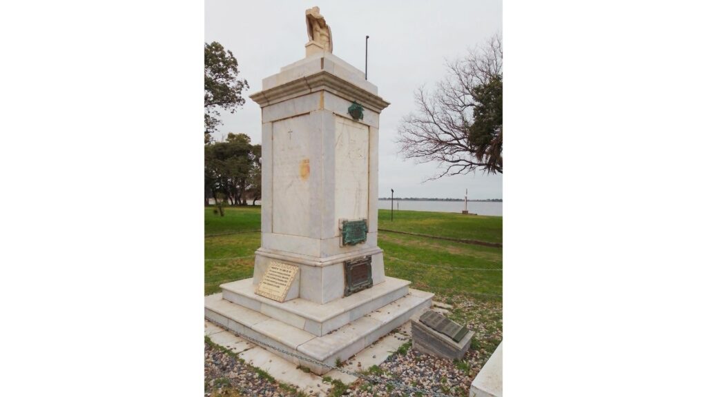Mausoleo de los Libres del Sur