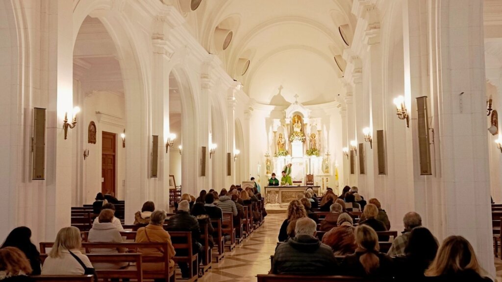 Misa en la Catedral de Chascomús